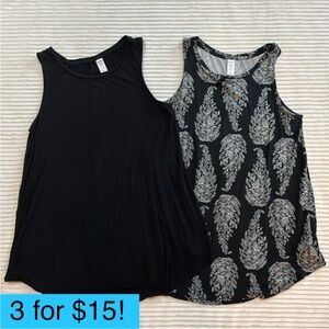 Old Navy Luxe Flowy Soft Tank Tops Set of 2 Black and Paisley Design XS/S